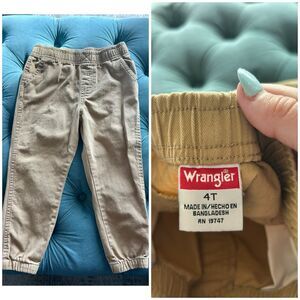 Wrangler boys 4T pull on joggers chino beige pants